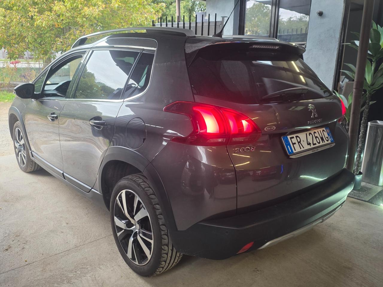 Peugeot 2008 cross