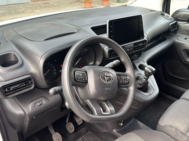 Toyota Proace City Verso Proace City Long 1.5D (100Cv) S&S manuale 6 marce 1000 porta singola COMFORT