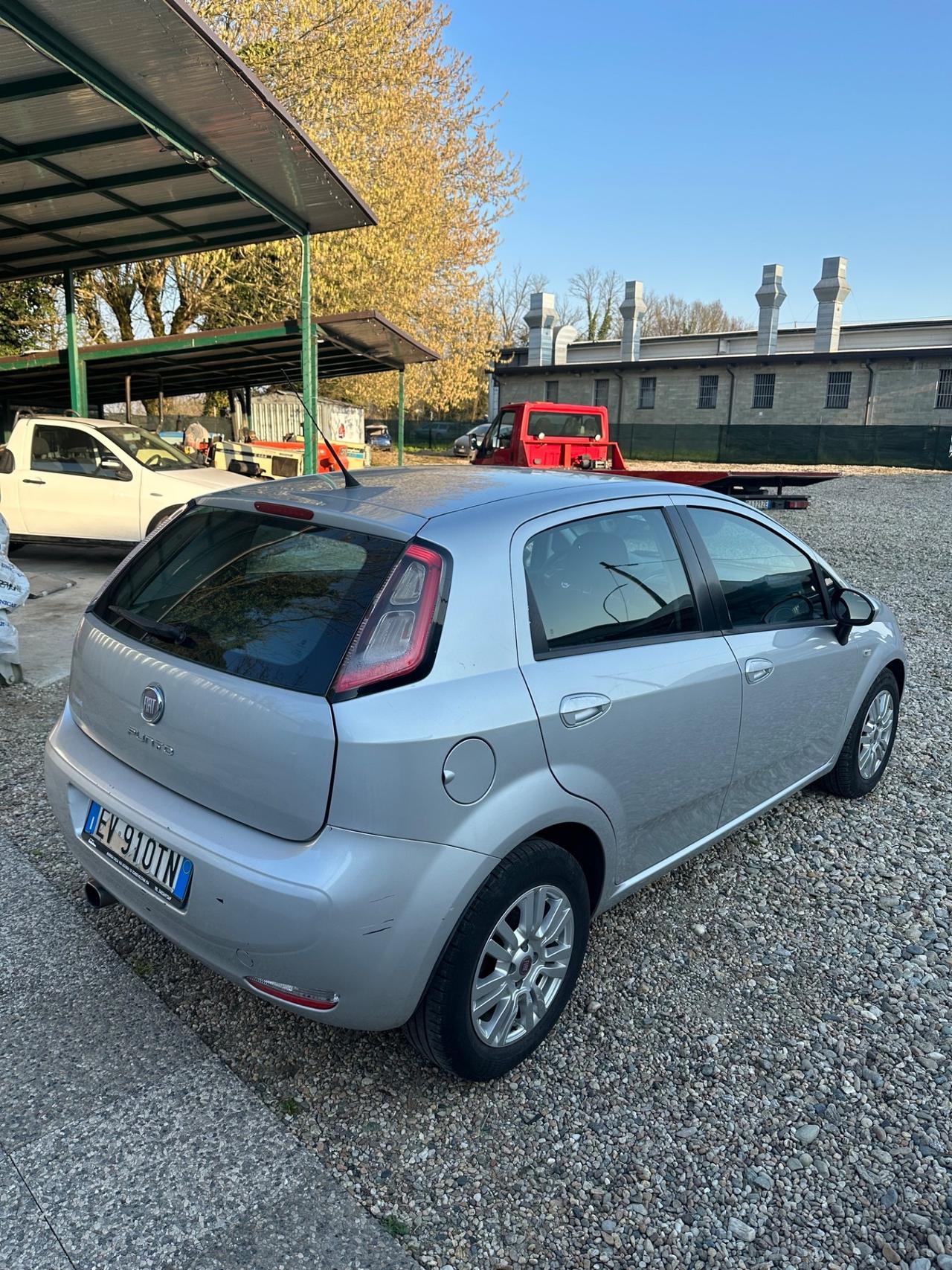 Fiat Punto 1.3 MJT II 75 CV 5 porte Street