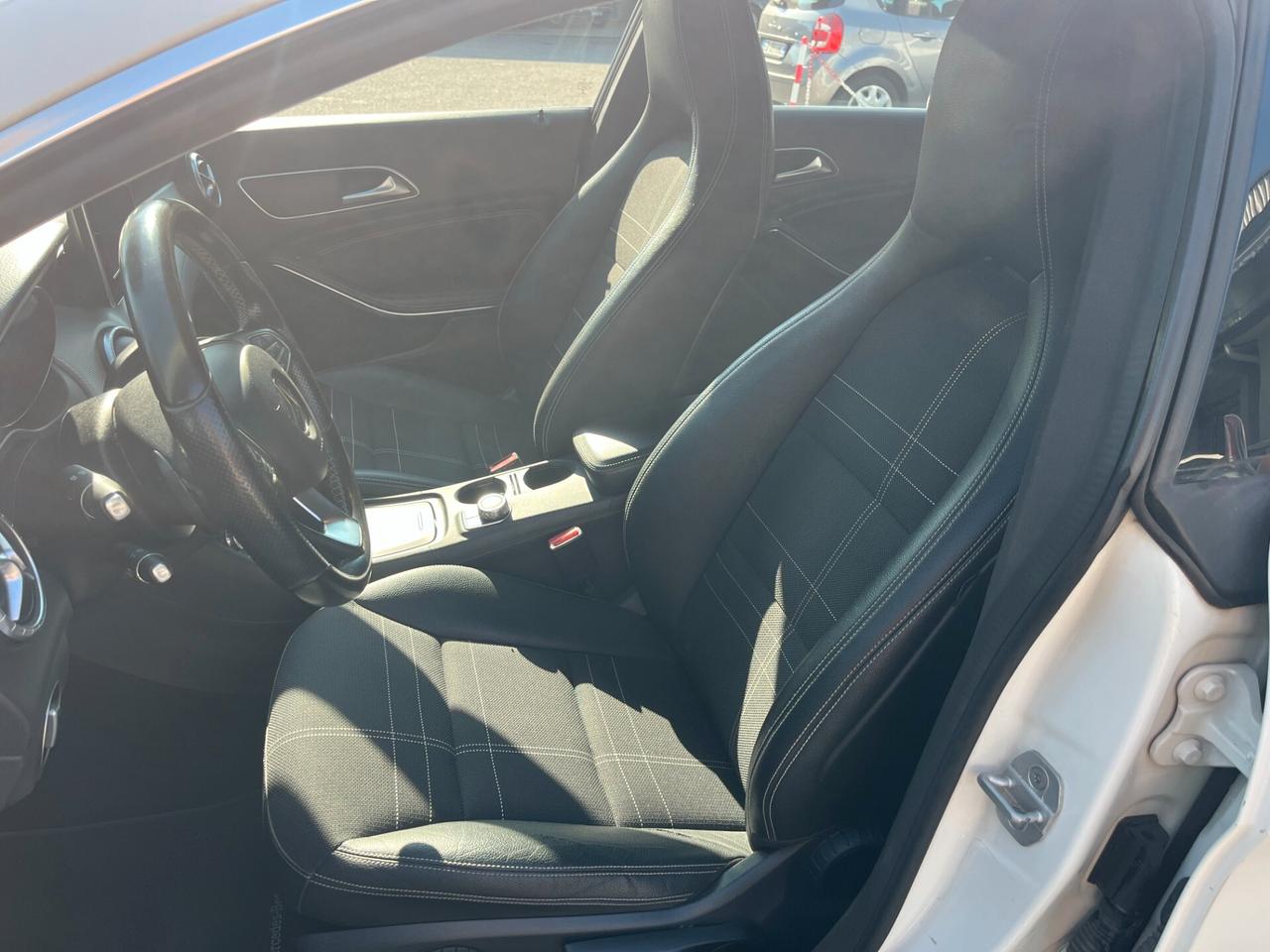Mercedes-benz CLA 220 CDI Automatic Premium