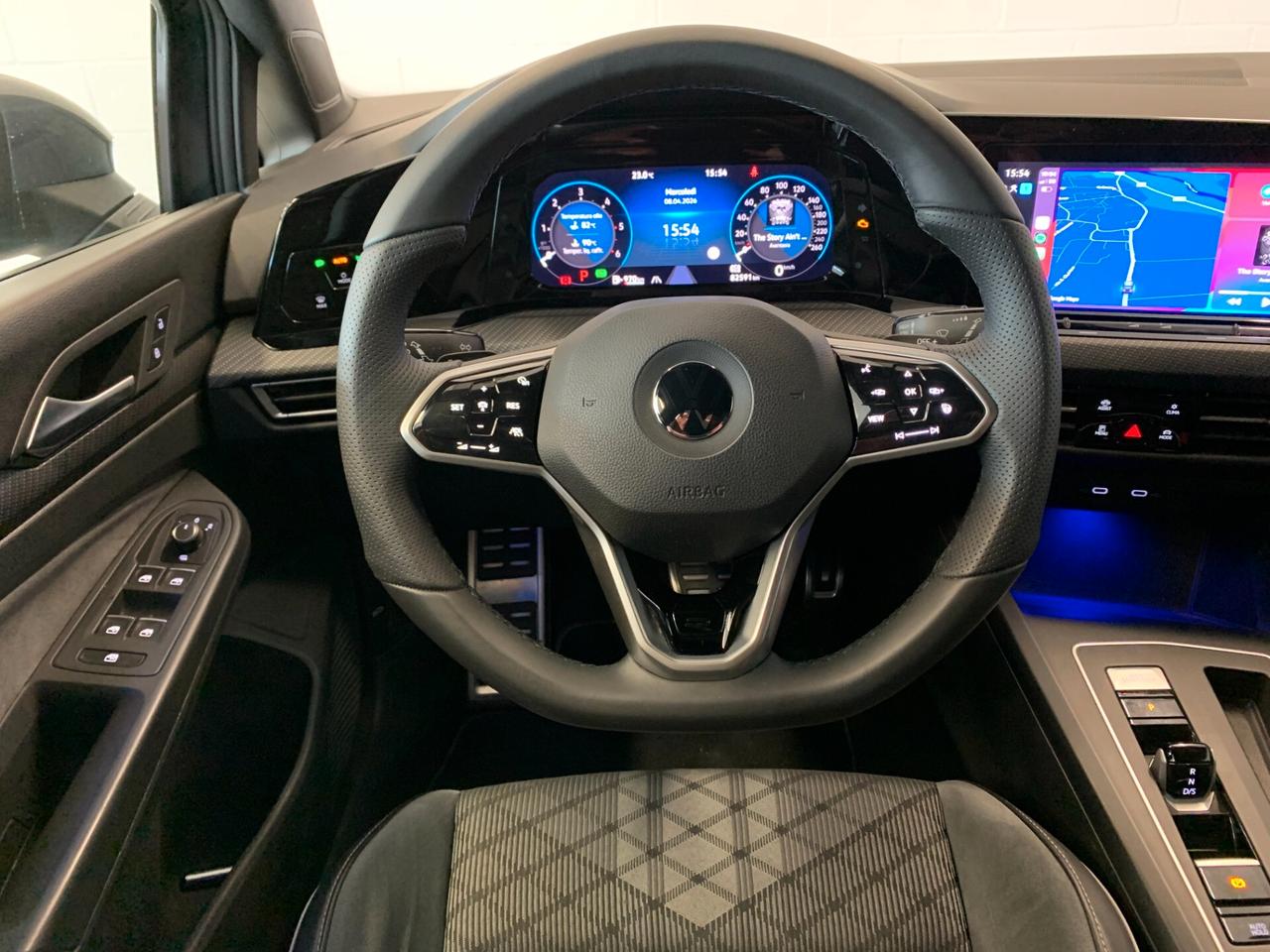 Volkswagen Golf 2.0 TDI 150 CV DSG SCR R-Line