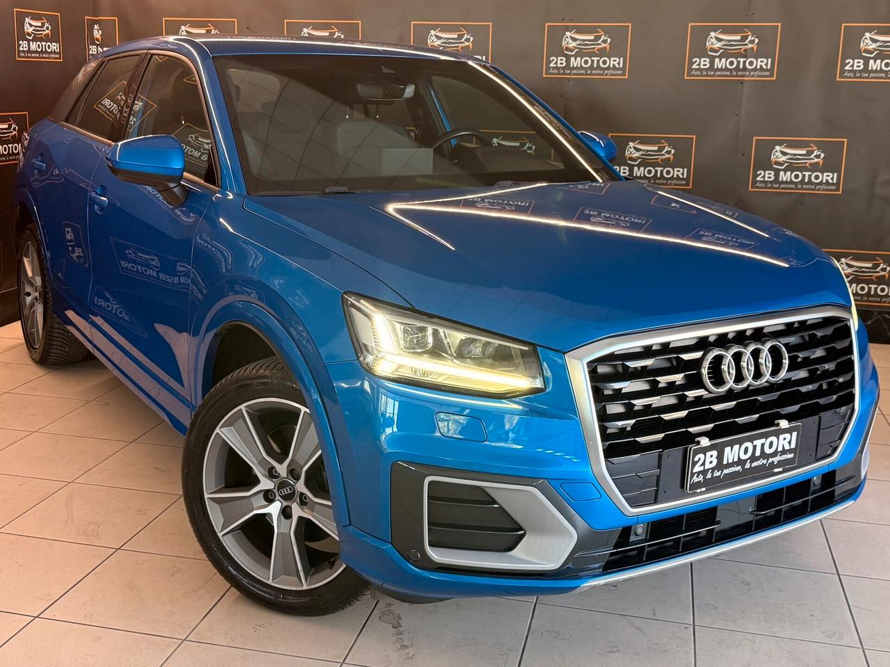 Audi Q2 30 TDI S tronic Identity Black