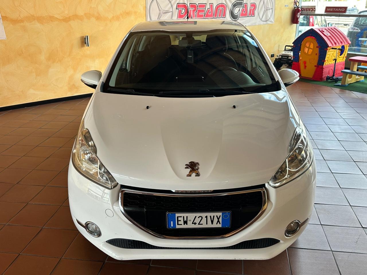 Peugeot 208 1.4 HDi 68 CV 5 porte
