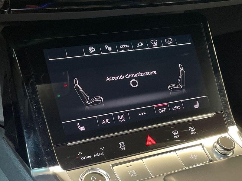 Audi Q8 e-tron Audi Q8 50 e-tron quattro