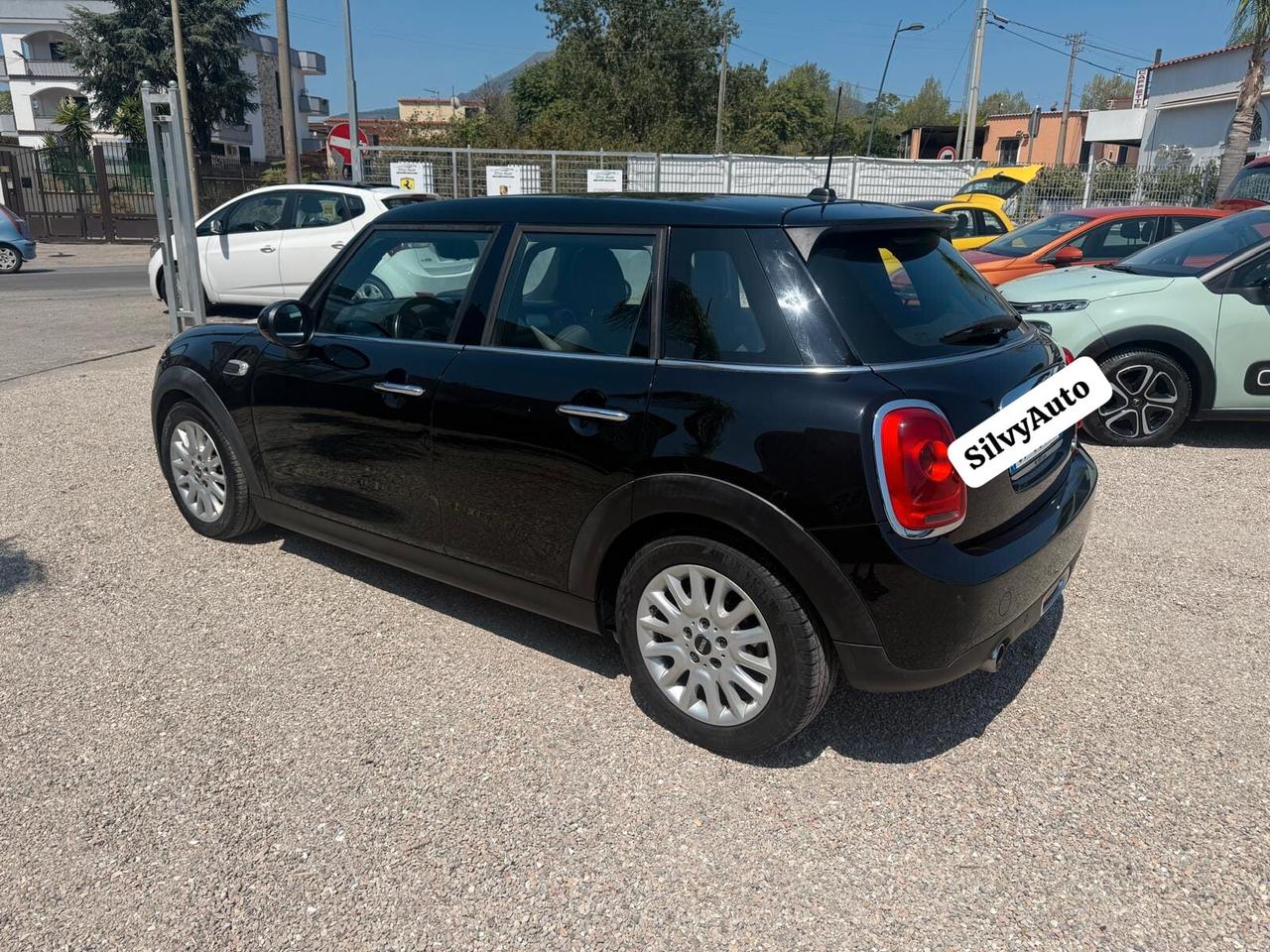 Mini 1.5 Cooper D Business XL 5 porte