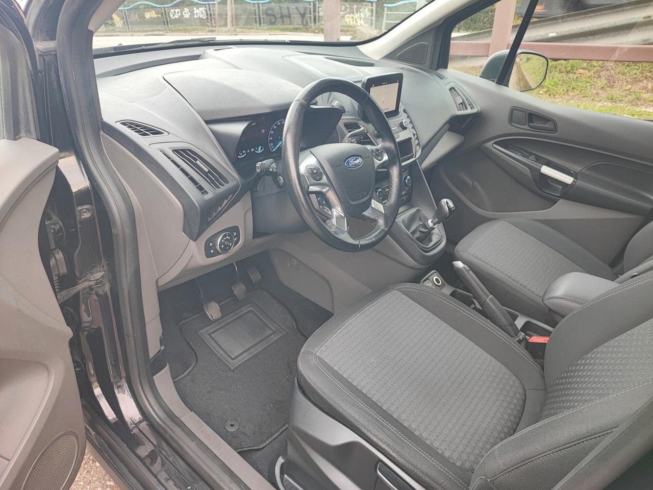 Ford Grand Tourneo Connect Gancio Traino 7 Posti