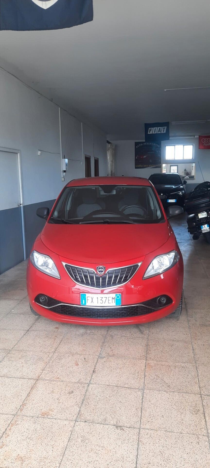 Lancia Ypsilon 1.2 69 CV 5 porte S&S Gold anno 2019