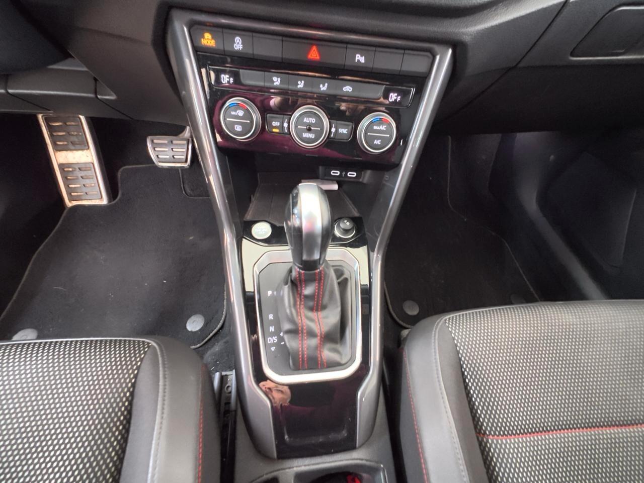 Volkswagen T-Roc 1.5 TSI ACT DSG R-line BlueMotion Technology