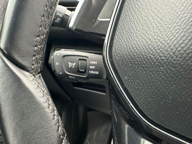 PEUGEOT 3008 4X4 Hybrid4 300 e-EAT8 Allure Pack