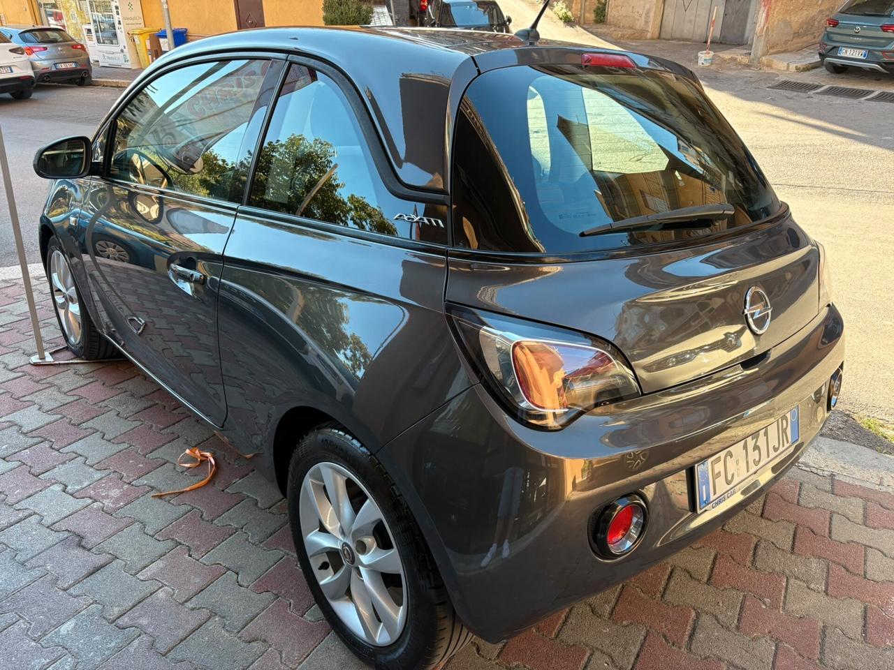 Opel Adam 1.2 70 CV