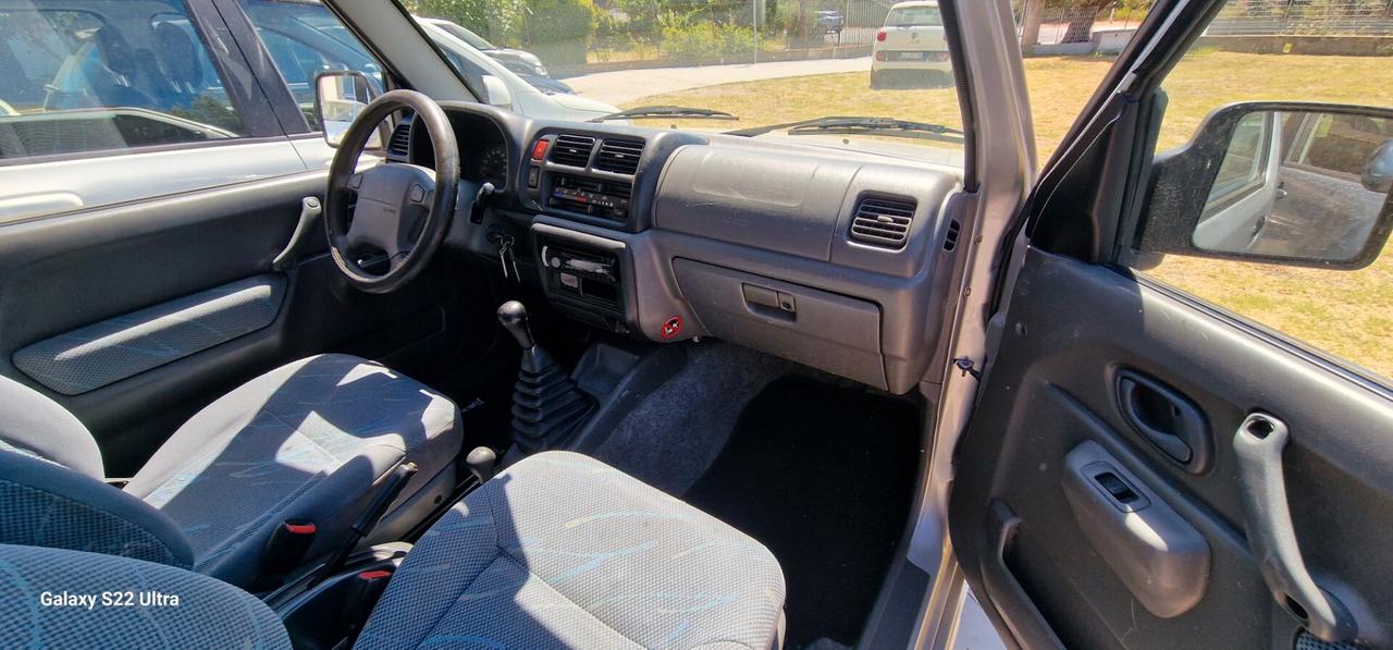 Suzuki Jimny 1.3i 16V cat 4WD JLX
