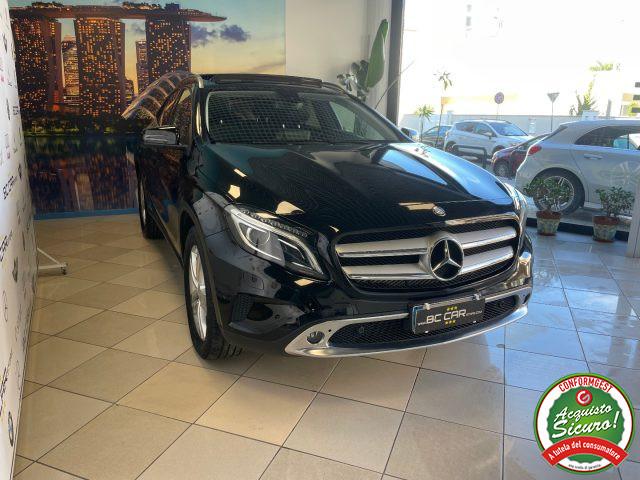 MERCEDES-BENZ GLA 200 d Aut. Sport *TETTO*PELLE*CAMERA