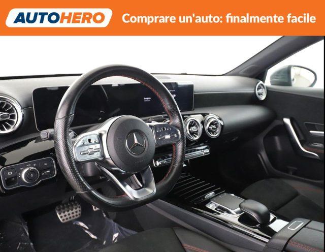 MERCEDES-BENZ A 180 d Automatic Premium