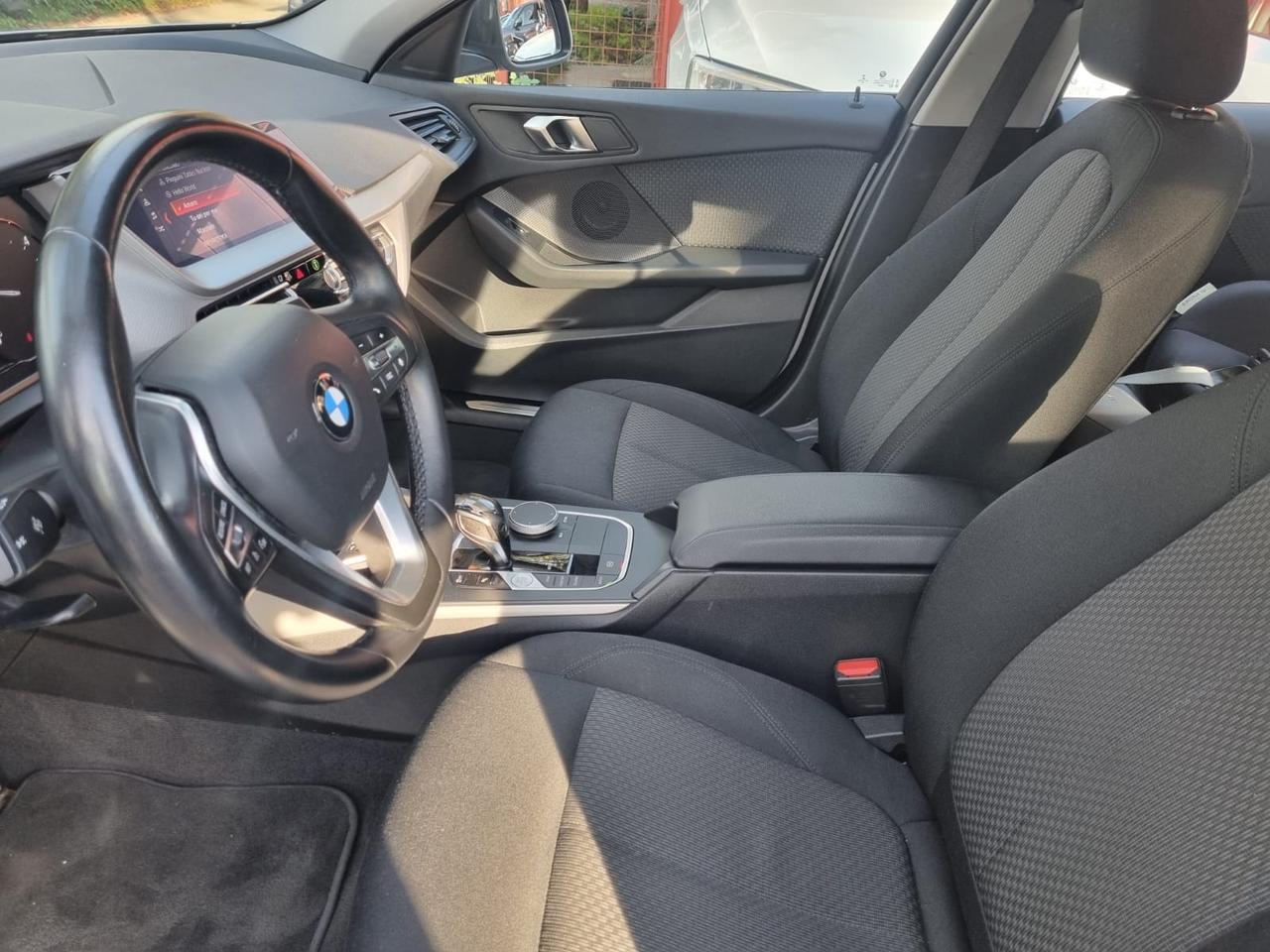 Bmw 118 118d 5p. Business Advantage FARI LED PDC CERCHI GARANZIA 24 MESI KM CERTIFICATI