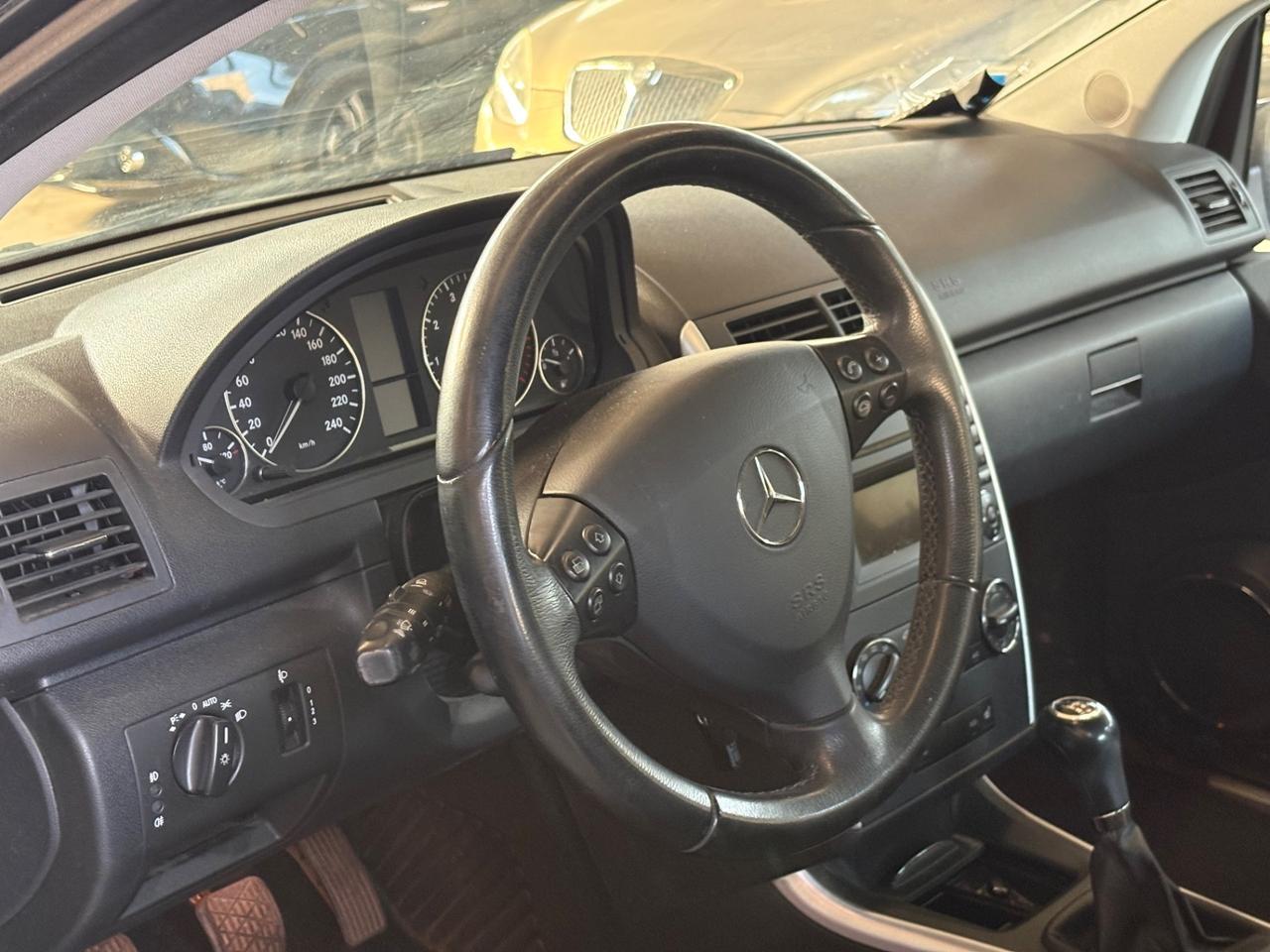 Mercedes-benz A 160 BlueEFFICIENCY Premium