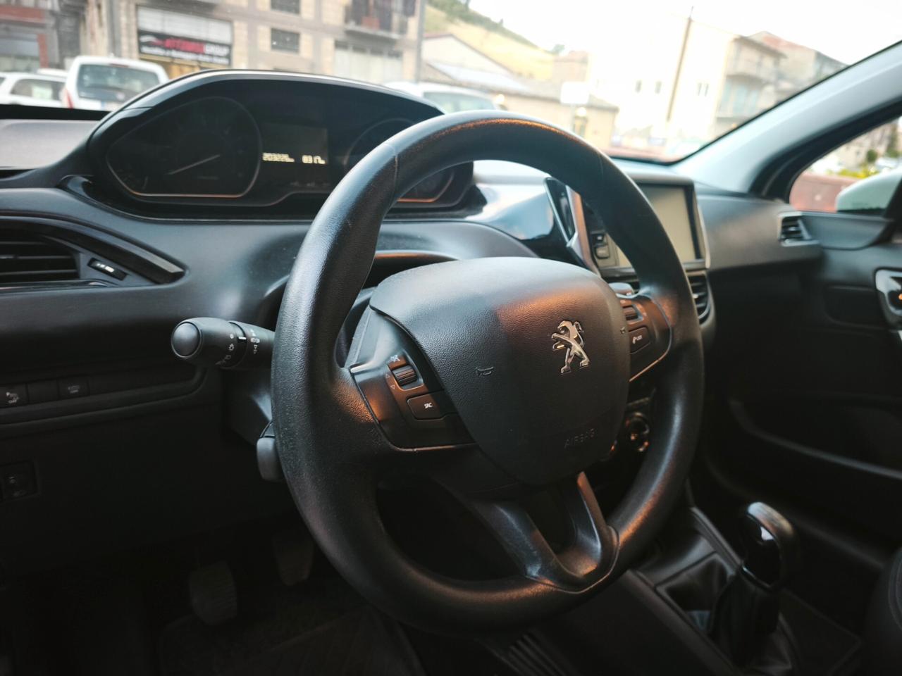 Peugeot 208 HDi 100 CV Van IVA Esposta