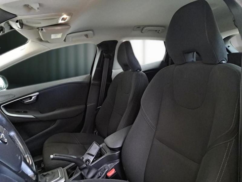 VOLVO V40 D2 Geartronic Business 5 PORTE BERLINA