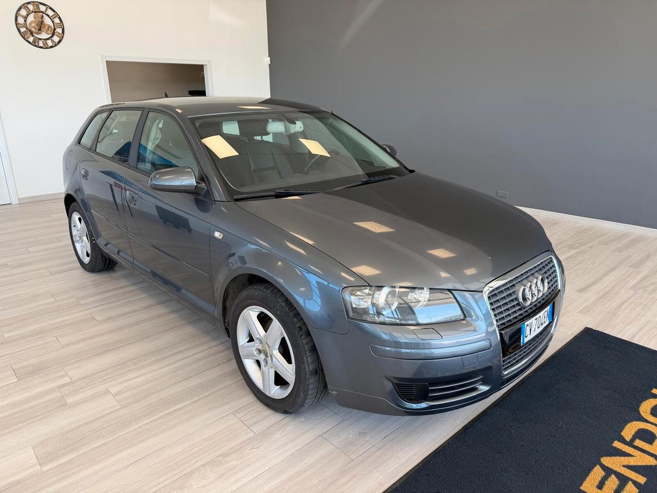 Audi A3 2.0 16V FSI Attraction