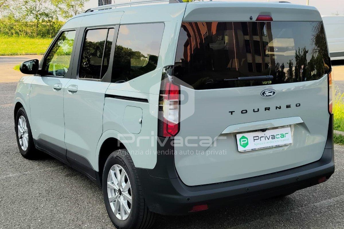 FORD Tourneo Courier 1.0 EcoBoost Powershift Titanium