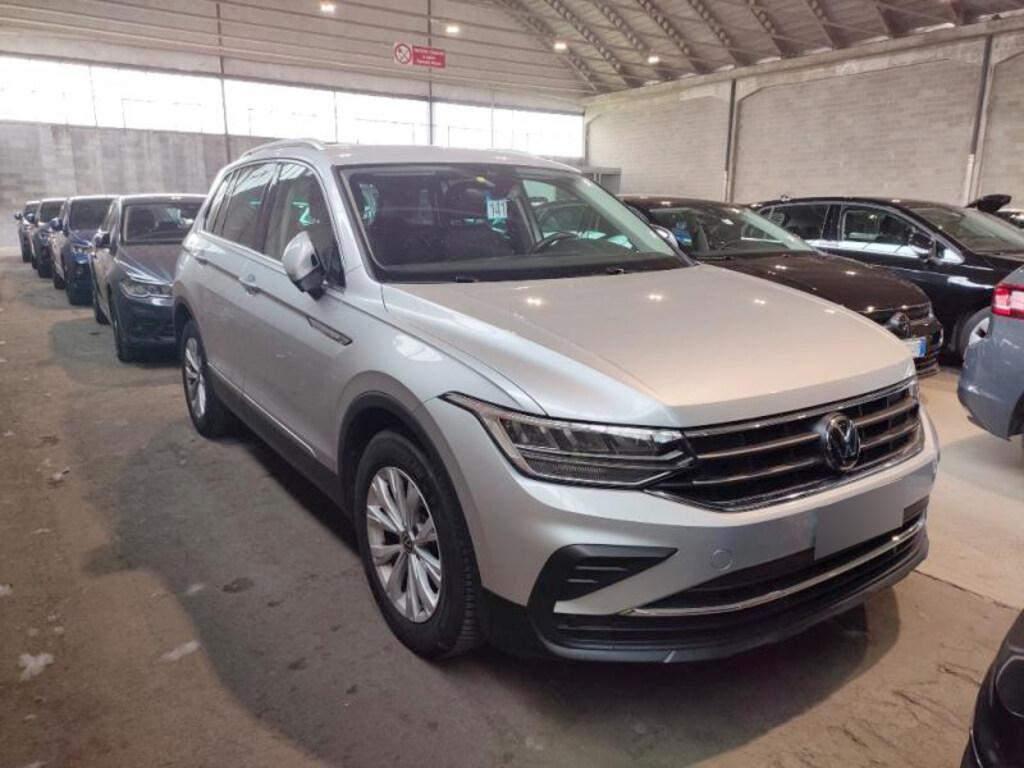 Volkswagen Tiguan 2.0 TDI Life Carplay, Vetri oscurati, Ambient Light