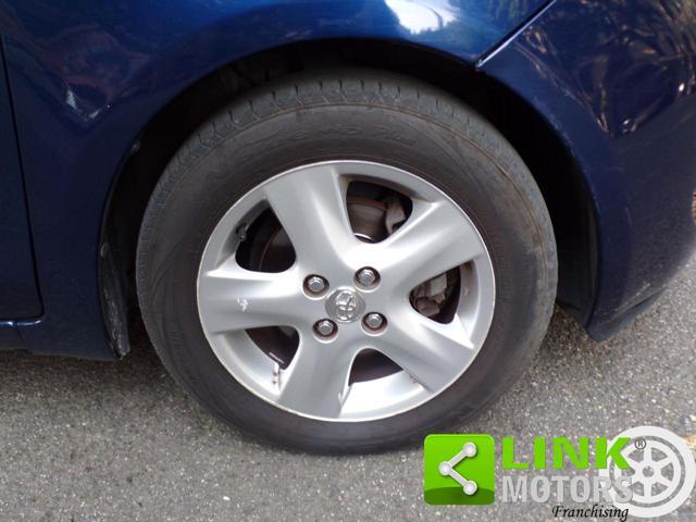 TOYOTA Yaris 1.4 D-4D 5 porte Solo PER NEOPATENTATI!