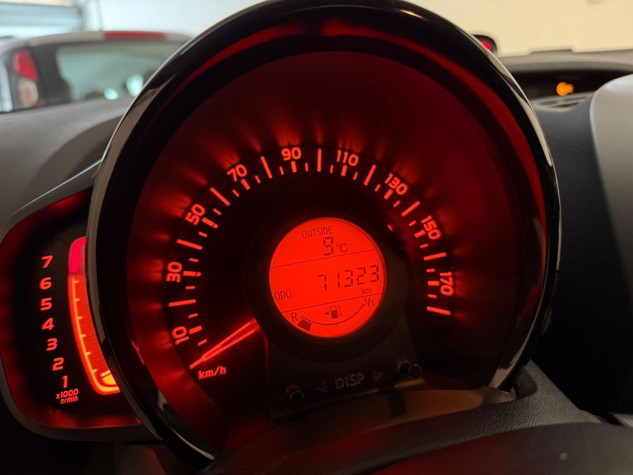 Toyota Aygo 1.0 VVT-i 69 CV 5 porte x-play