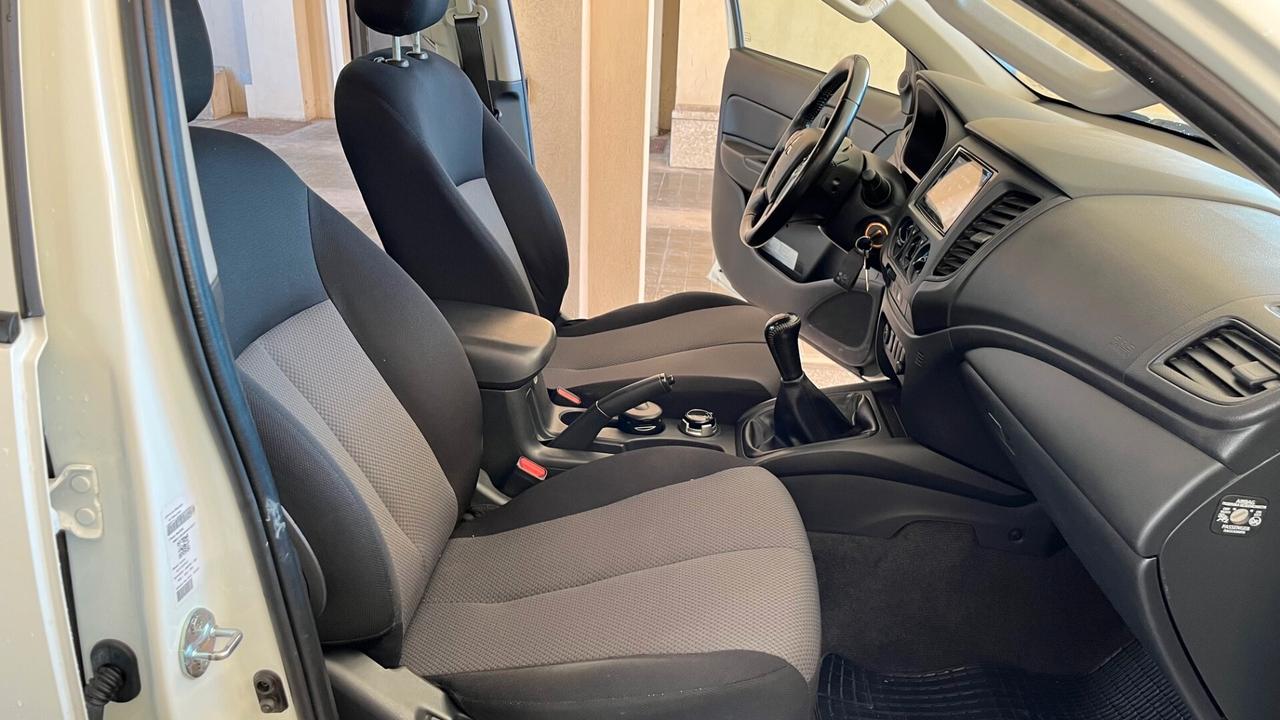 Mitsubishi L200 2.3 D Double Cab 4x4 Super Select Intense