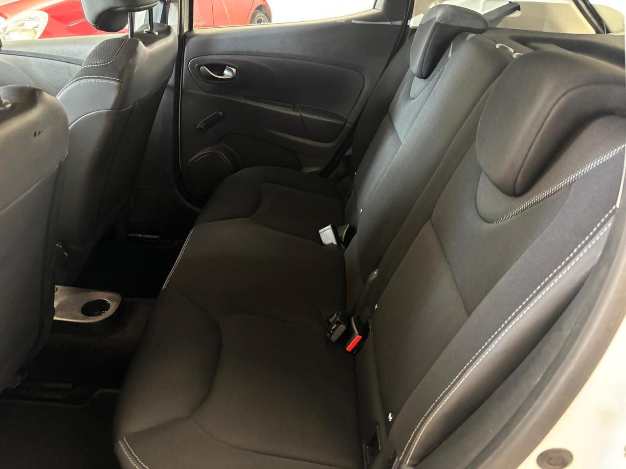 RENAULT CLIO ANNO 2015 DS 1.5 ADATTA NEOPATENTATI KM 83 MILA