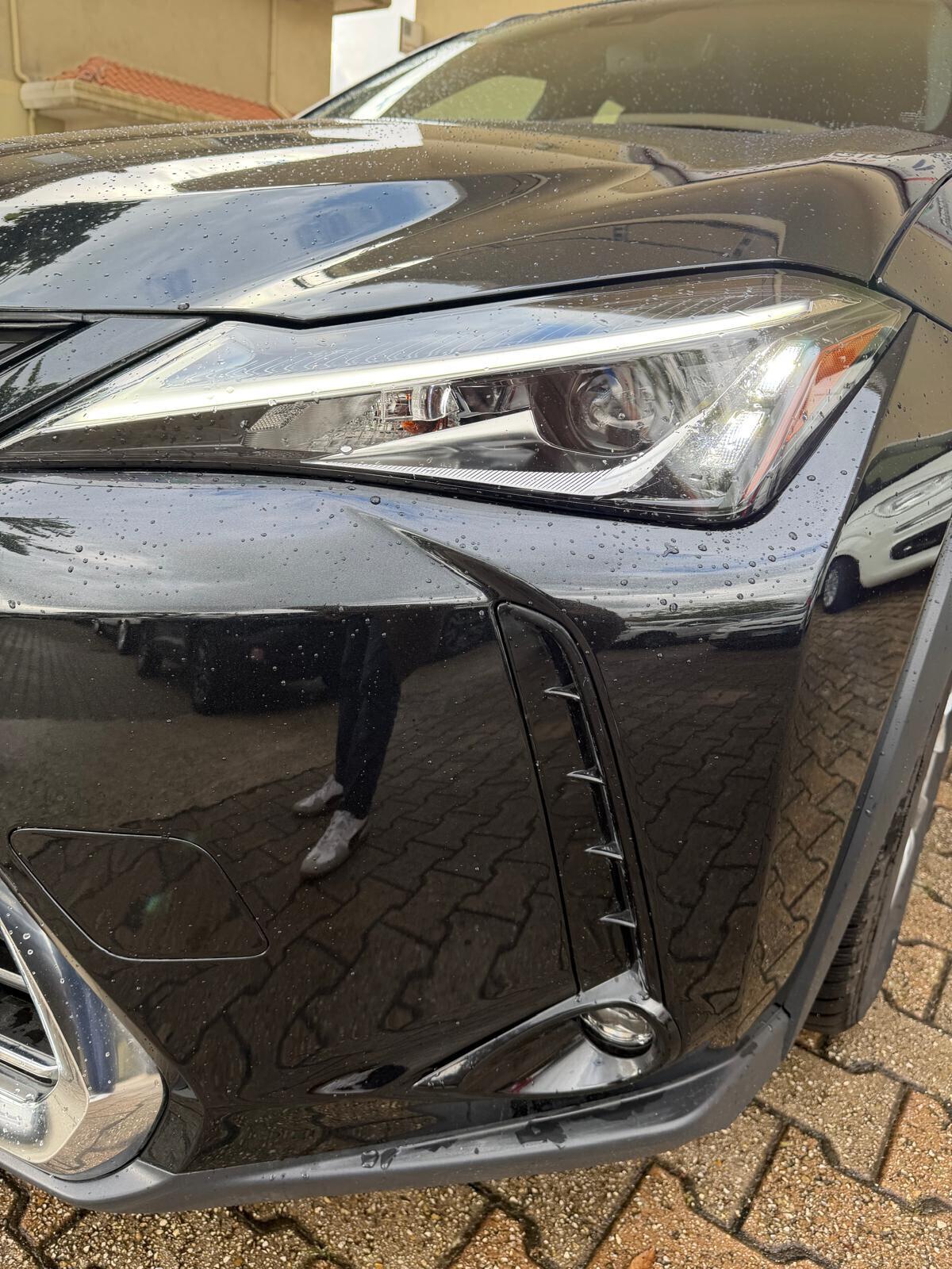 Lexus UX Hybrid Business