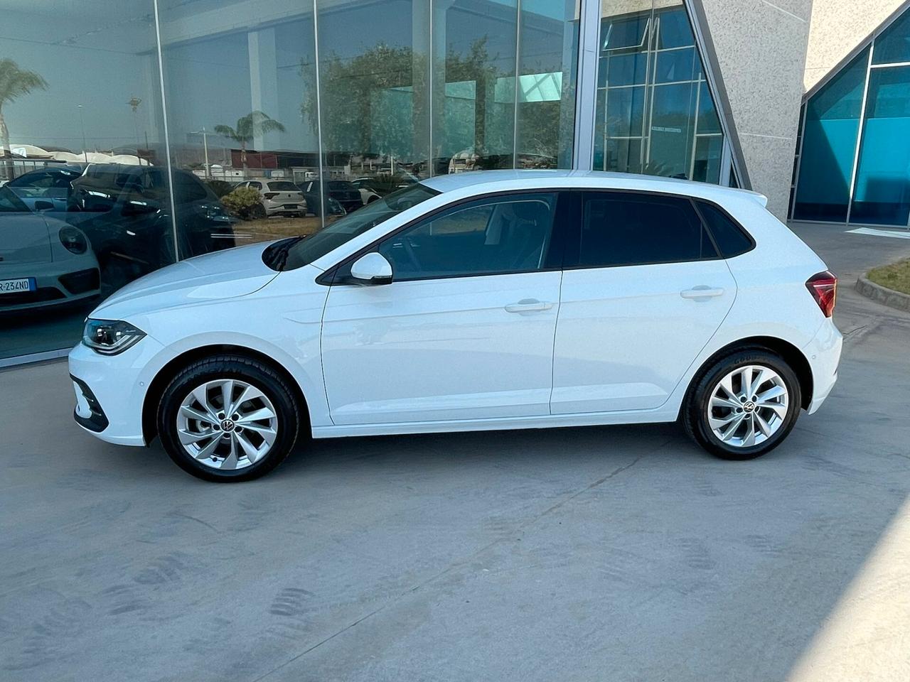 Volkswagen Polo 1.0 Style possibilità noleggio no scoring