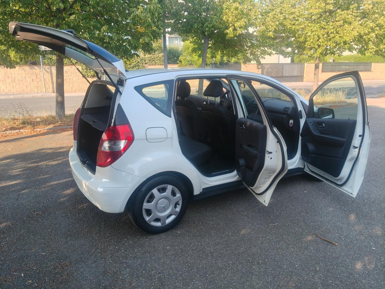 Mercedes-benz A 160 CDI 2011 NEOPATENTATI