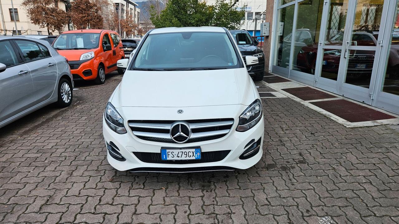 Mercedes-benz B 180 Executive BENZINA-56.000 KM !! NAVY-CAMERA