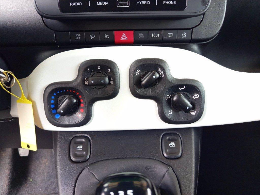 FIAT Pandina Cross 1.0 firefly hybrid s&s 70cv del 2025