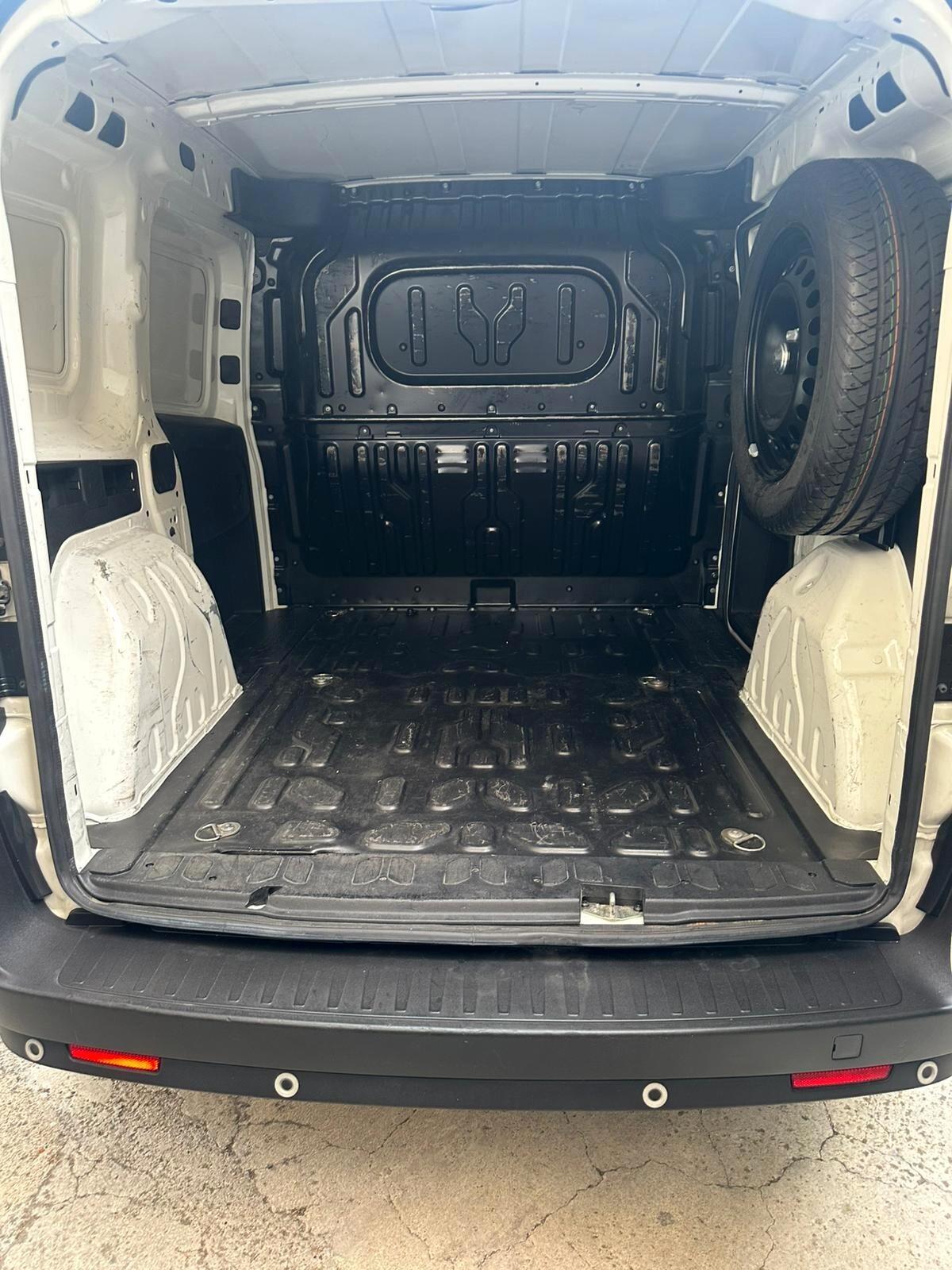 Fiat Doblo Doblò 1.4 T-Jet Natural Power PC-TN Cargo Lamierato SX