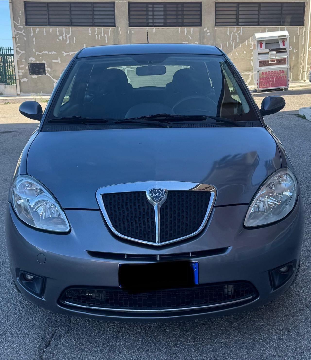 Lancia Ypsilon 1.4 Platino