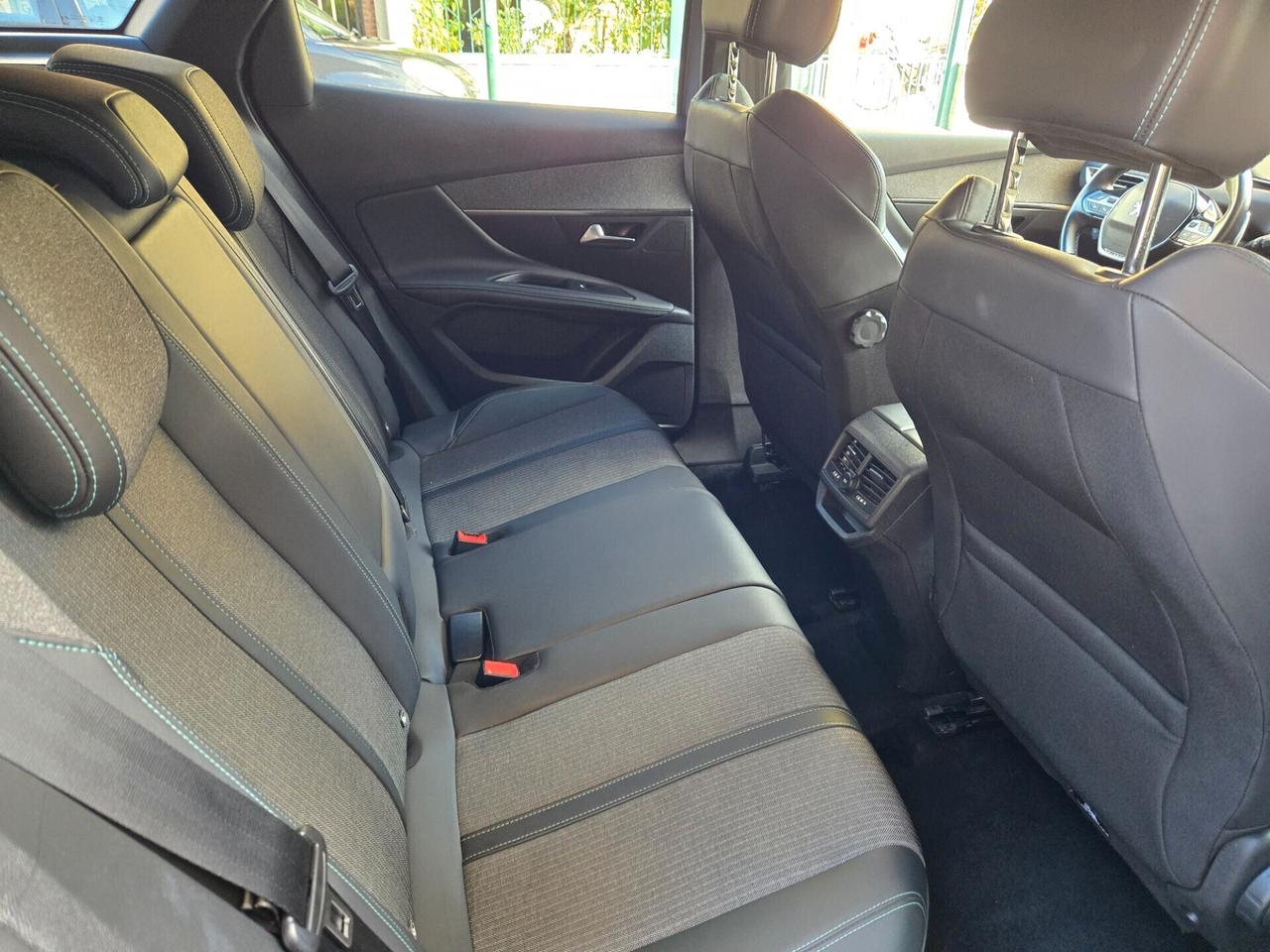 Peugeot 3008 BlueHDi 130 S&S EAT8 Allure Pack