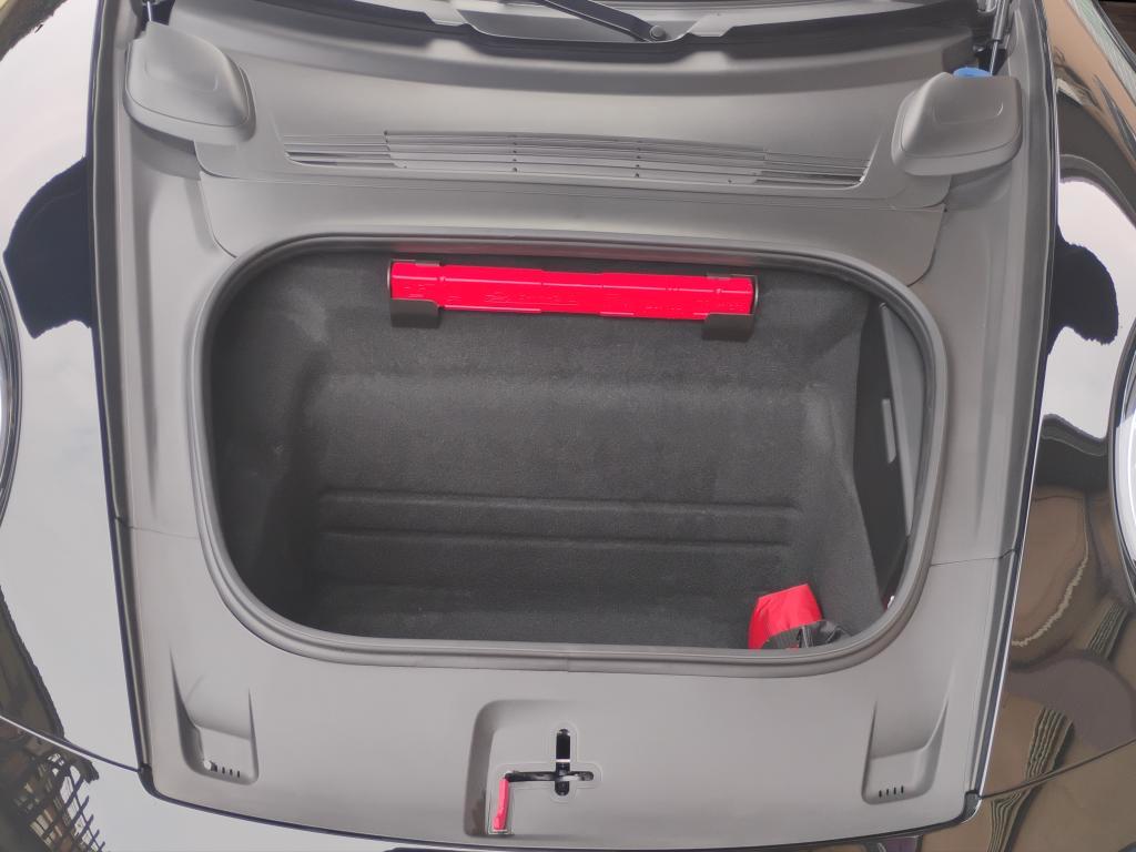 Porsche 992 TARGA 3.0 4 auto..KM 8000..