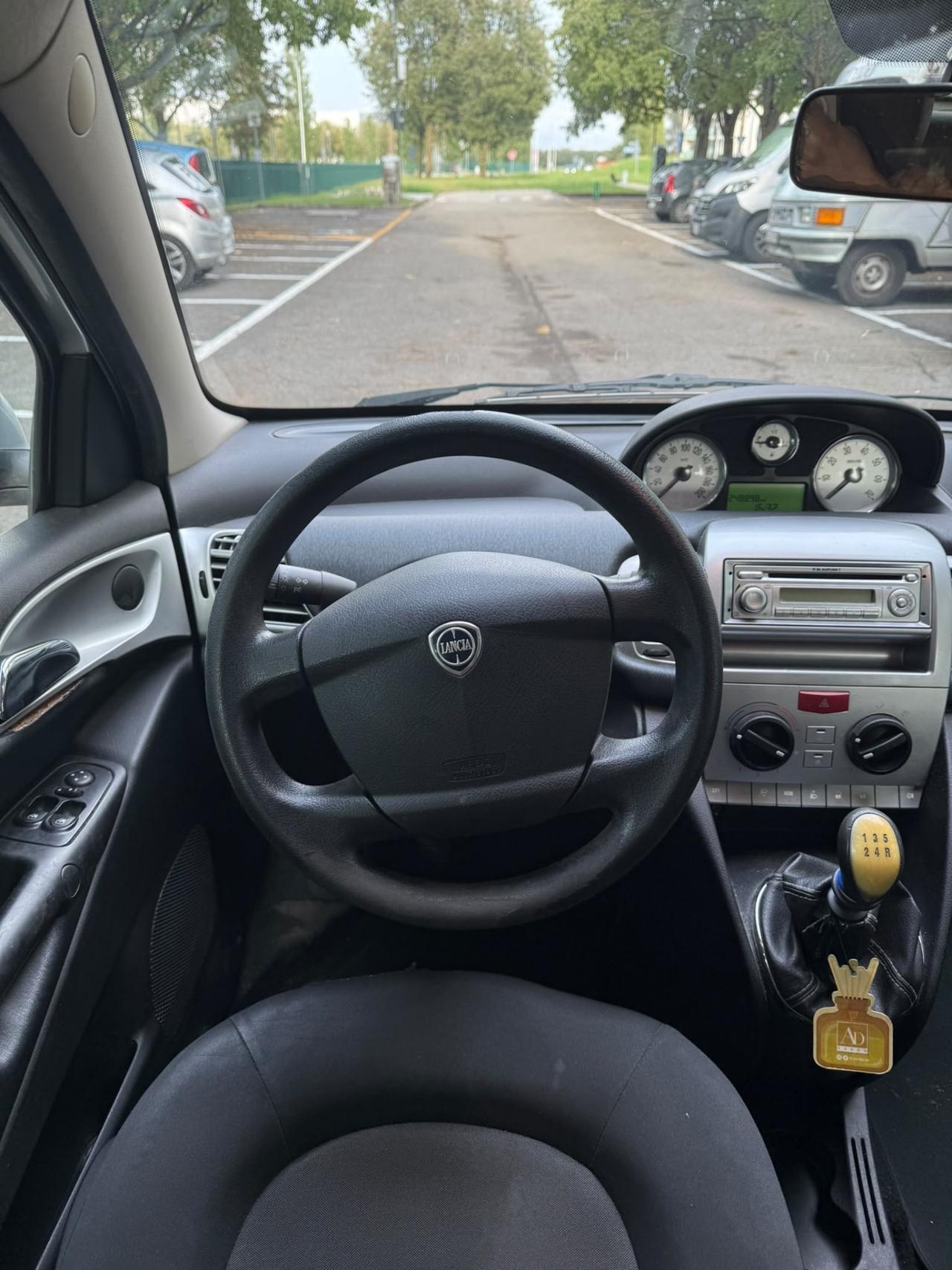 Lancia Ypsilon 1.2 69 CV Elle