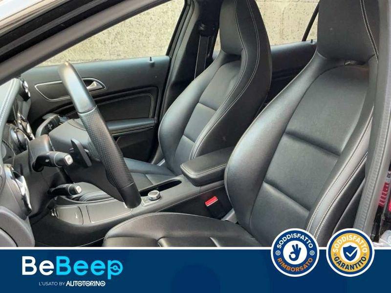 Mercedes-Benz GLA 180 PREMIUM AUTO