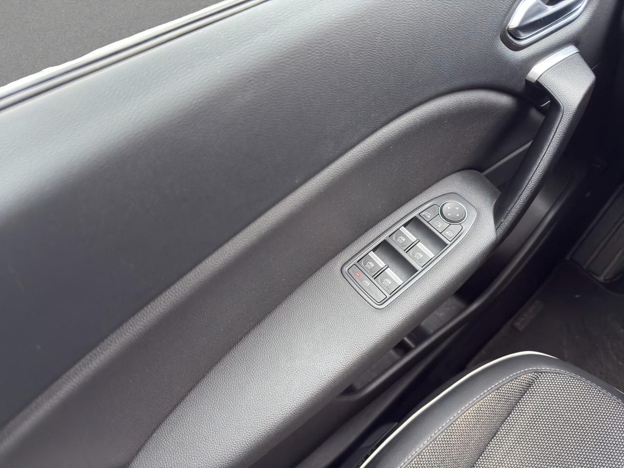 Renault Captur TCe 100 CV GPL Intens