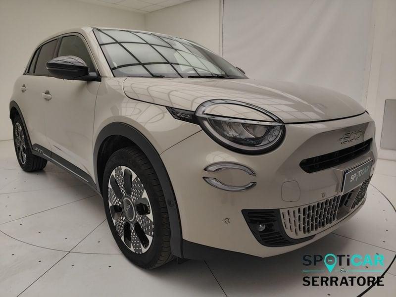 FIAT 600 IV 2023 1.2 hybrid La Prima 100cv auto