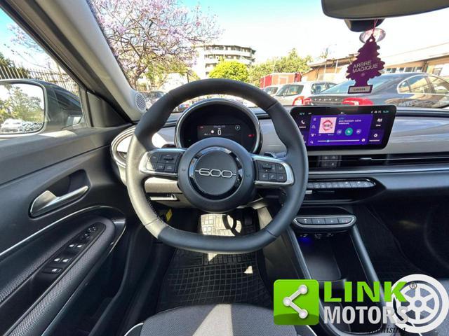 FIAT 600 Hybrid 100 CV DCT MHEV La Prima