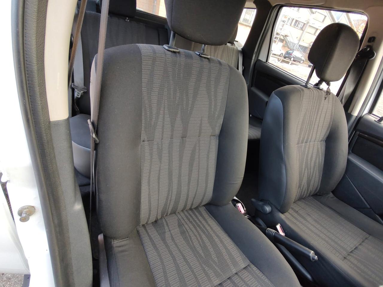 Dacia Duster 1.6 110CV 4x2 GPL Lauréate, EURO 5A, CON SCADENZA 2032, OK NEOPATENTATI, GARANZIA L.12 MESI