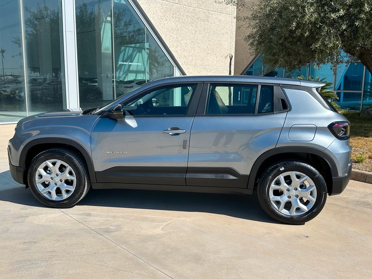Jeep Avenger 1.2 Altitude offerta T-Stock prezzo imperdibile