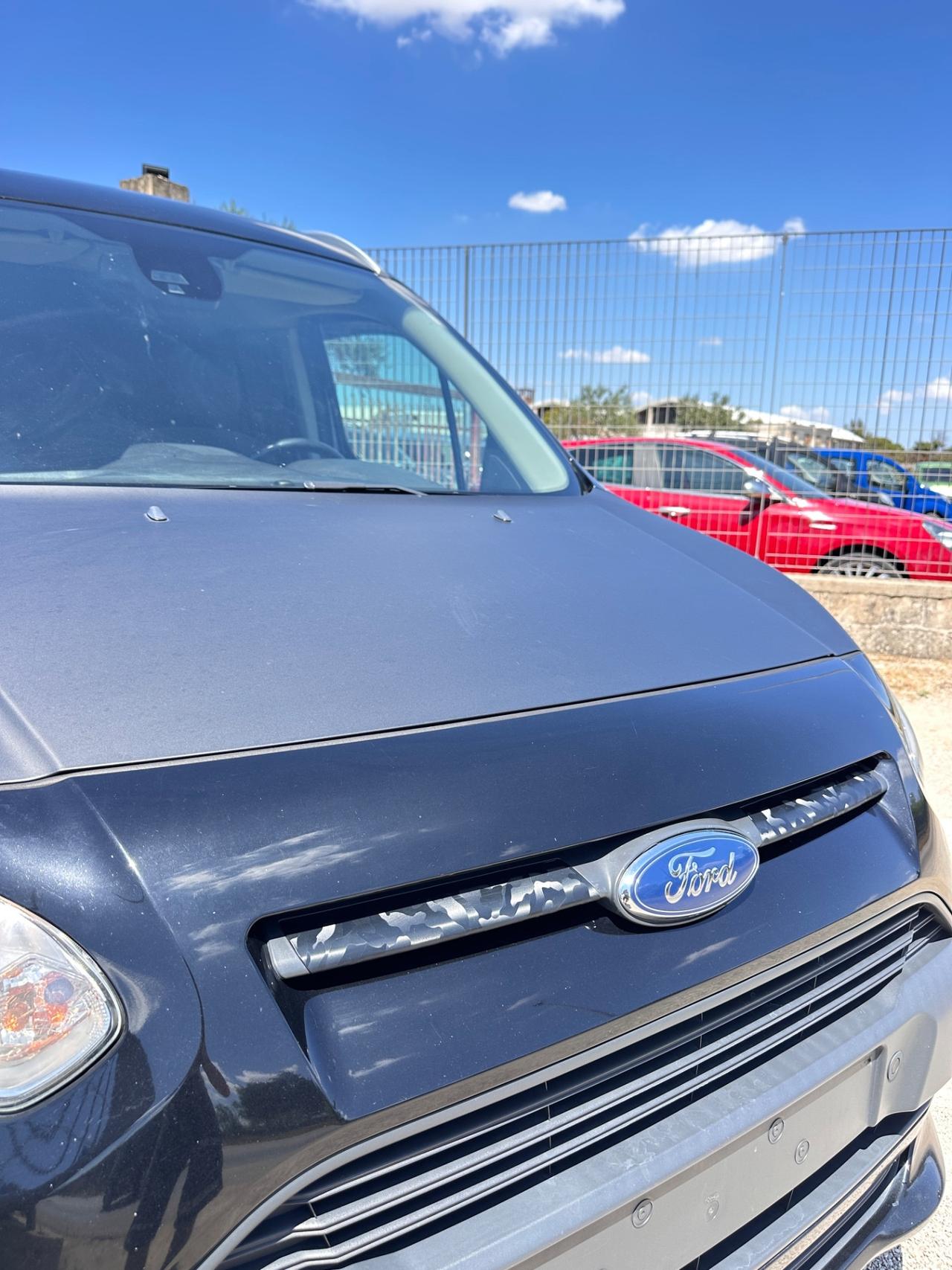 Ford Gran Tourneo Connect Titanium-2017 TETTO/NAVI/19"