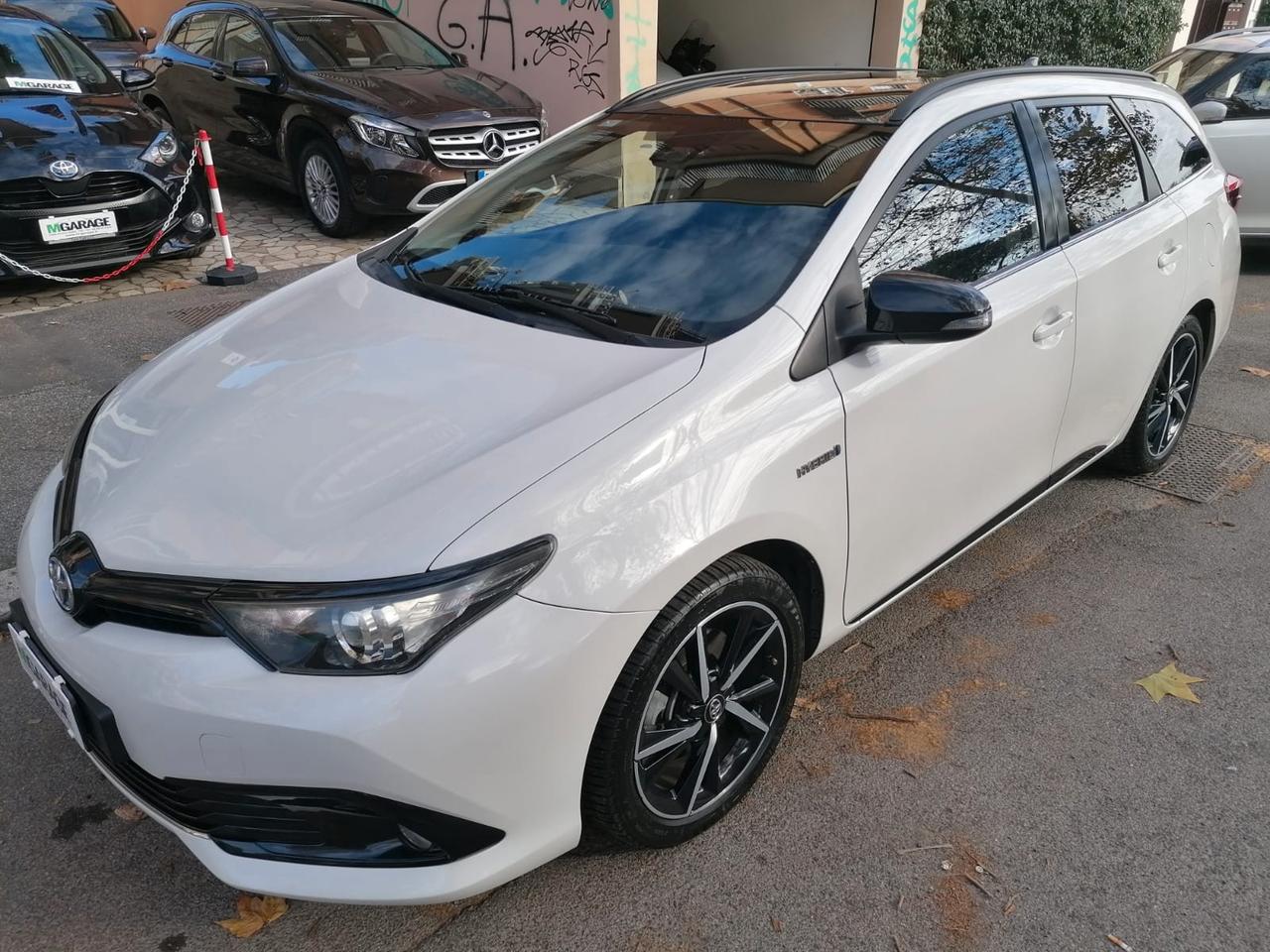 Toyota Auris Touring Sports 1.8 Hybrid Lounge