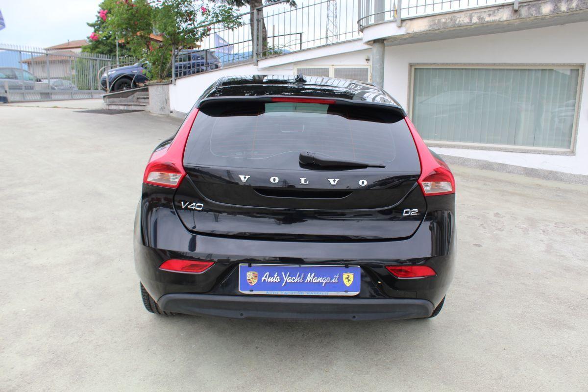 VOLVO - V40 - D2 Kinetic