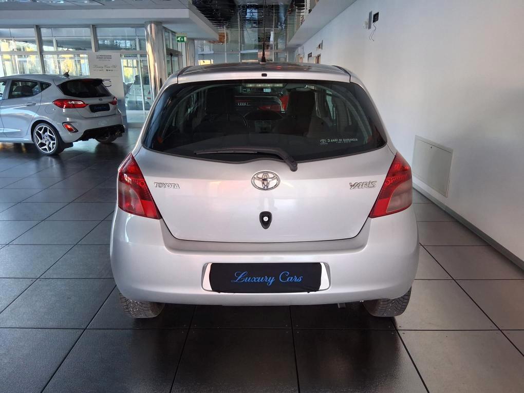 TOYOTA YARIS 1.0 BENZINA IDONEA NEOPATENTATI