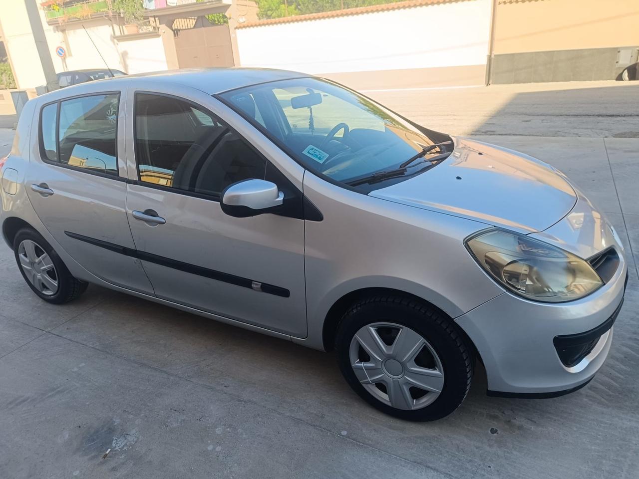 Renault Clio 1.5 dCi 85CV 5 porte Rip Curl