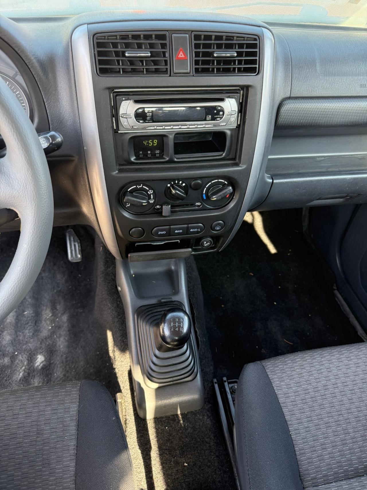 Suzuki Jimny 1.3i 16V cat 4WD JLX